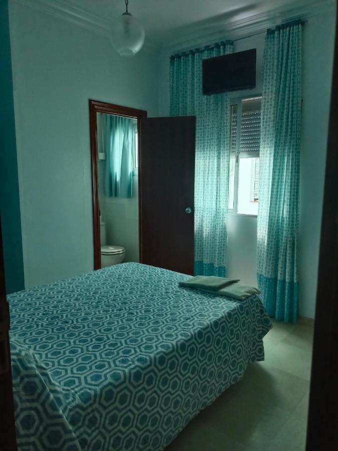 Pensión Larra Mairena De Alcor Exterior foto
